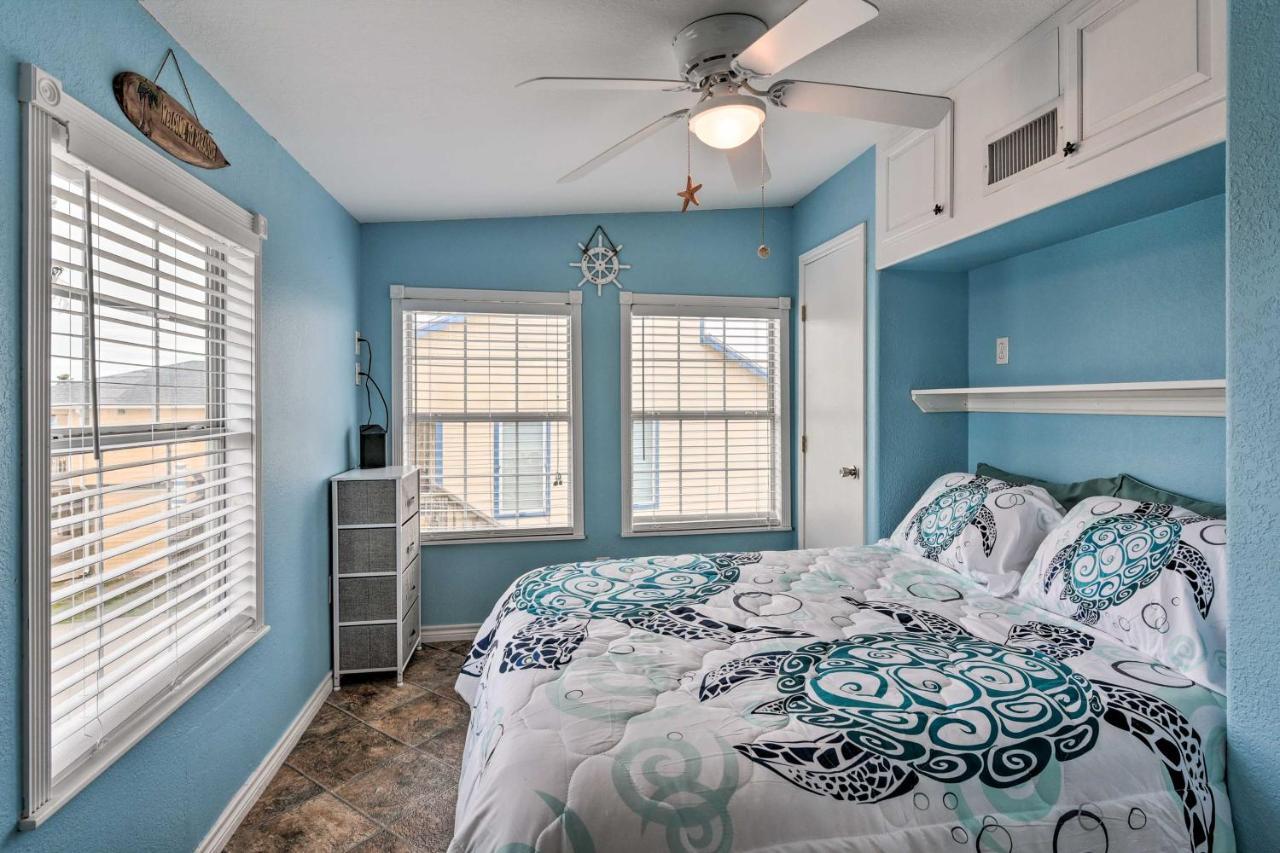 Surfside Beach Gem With Deck - 1 Block To Shore! Freeport Esterno foto